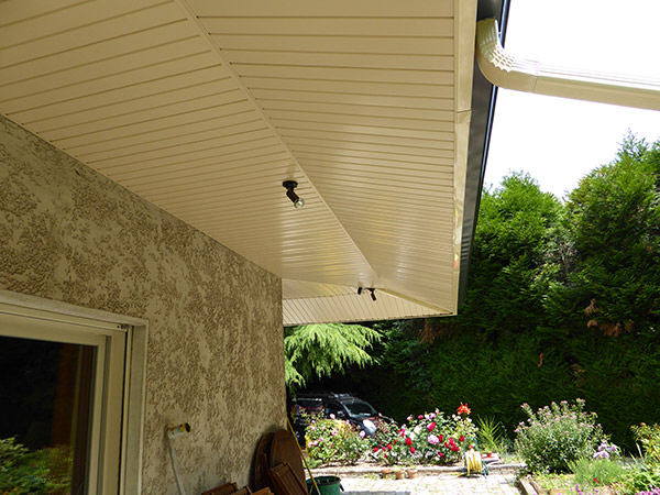 Techos de aluminio para instalación en exteriores